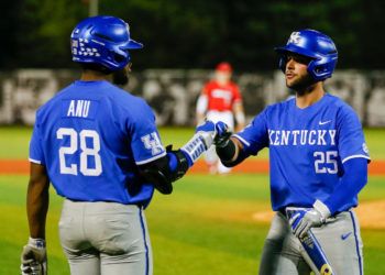 Kentucky moves up to No. 5 in the AP poll. Auburn and Gonzaga are 1-2 in the Top 25